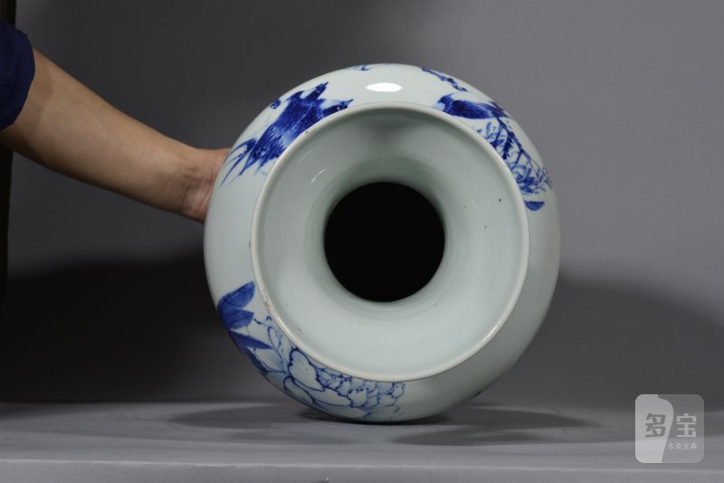清光绪 金品卿作牡丹一枝秀- 柳燕衔春图青花象耳瓶 - 图7